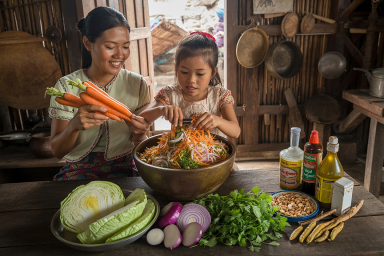 Burmese Chicken Salad Recipe - Prep